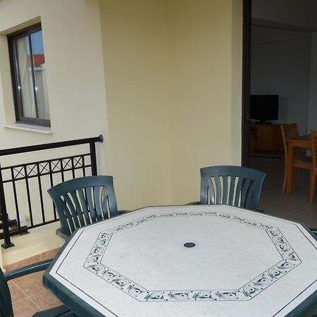 Paphos Faros Beach Apartment A102 מראה חיצוני תמונה