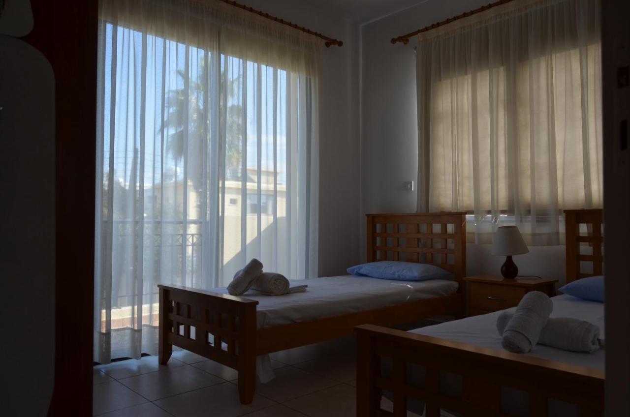 Paphos Faros Beach Apartment A102 מראה חיצוני תמונה