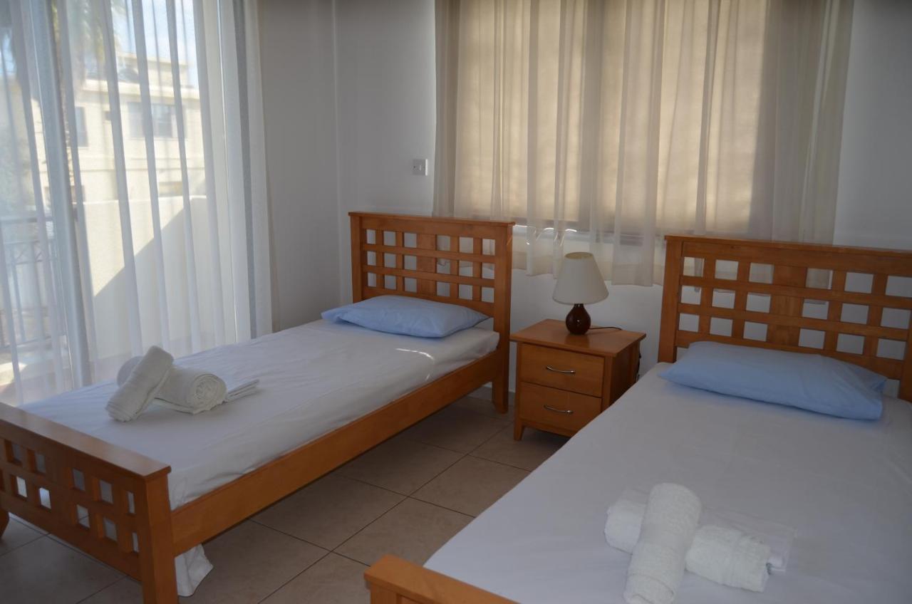 Paphos Faros Beach Apartment A102 מראה חיצוני תמונה